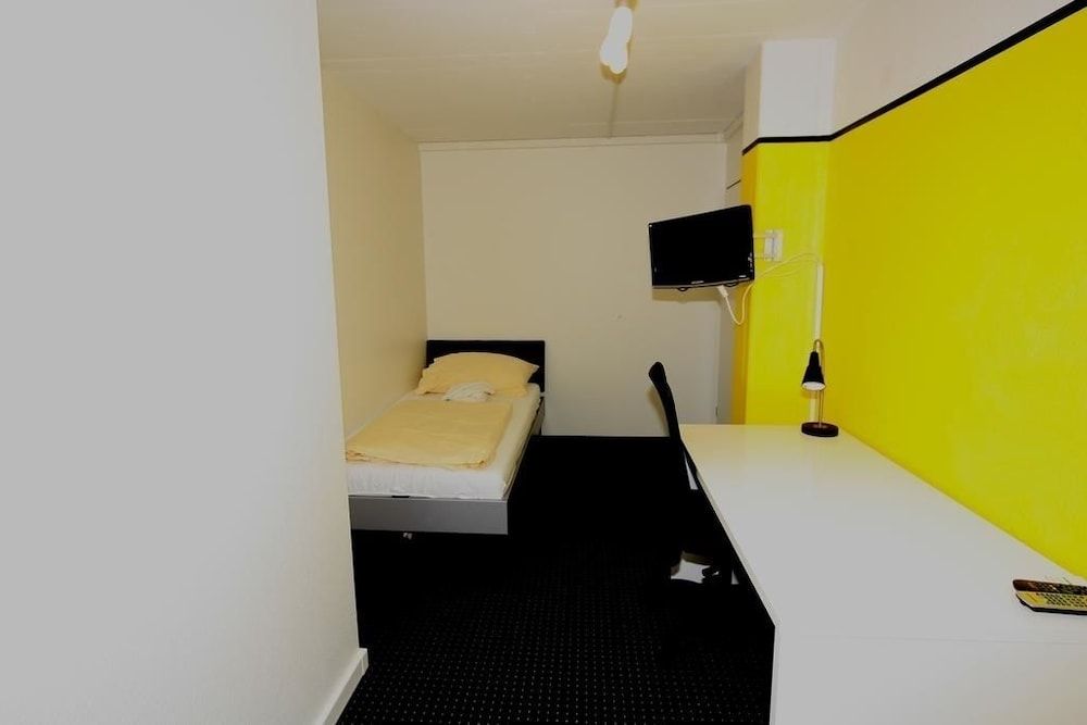 Primestay Self Check-in Hotel Altstetten 2 Primestay Self Check-in Hotel Altstetten 2