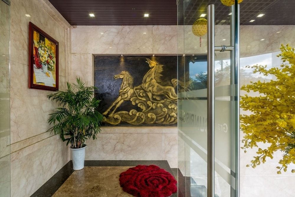 CONNECT HOTEL 2 CONNECT HOTEL 2