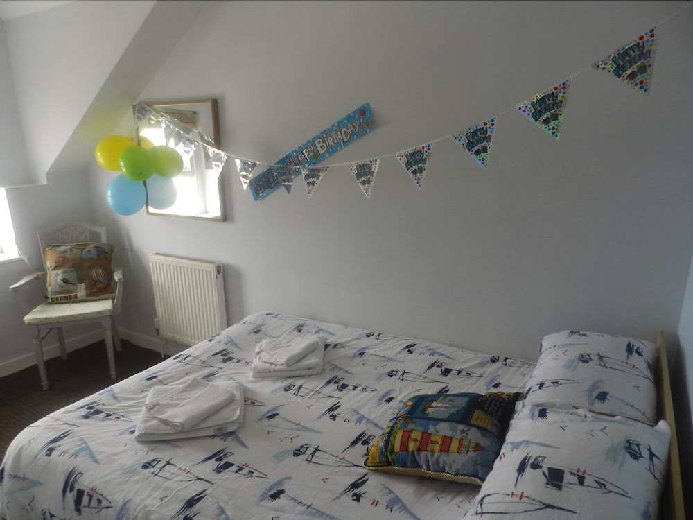 The Beach Hut Holyhead 2