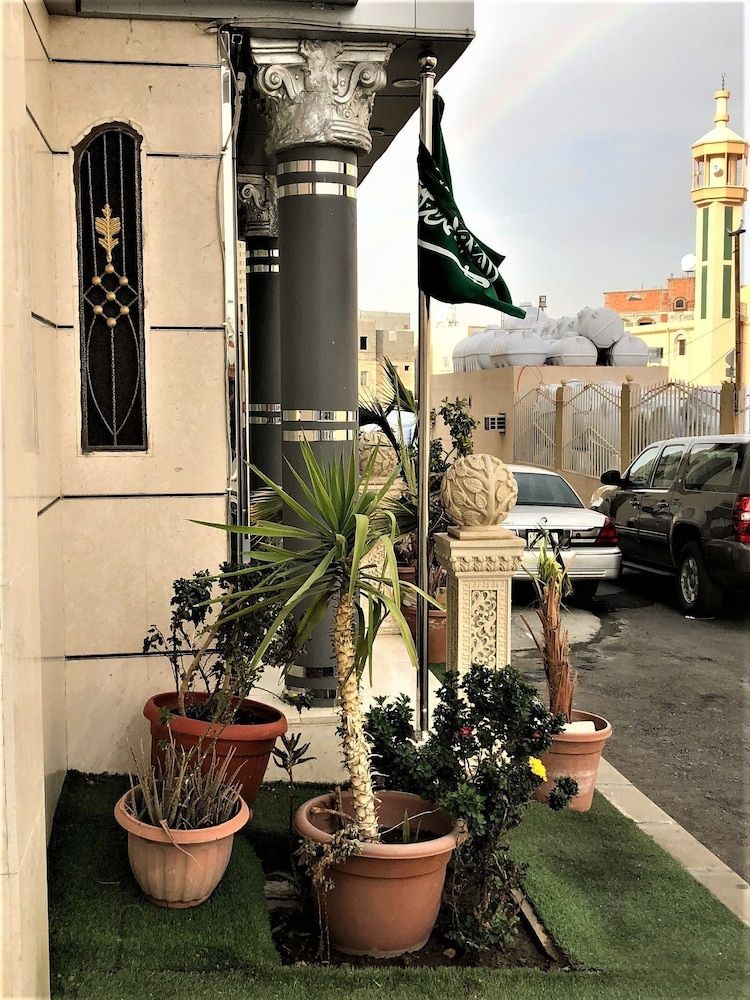 Gardens View Aparthotel 2