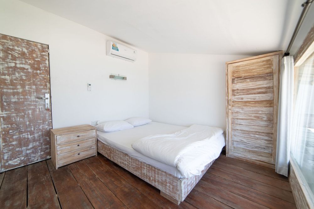 Jimbaran Balangan Beachfront Rooms 2