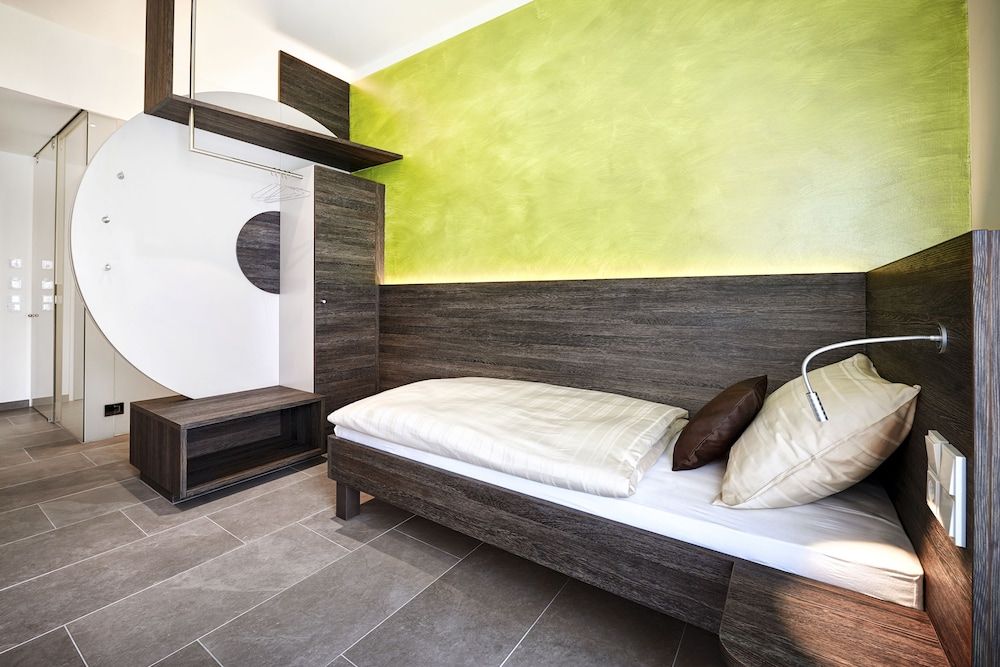 Eee Hotel Traun 2 Eee Hotel Traun 2