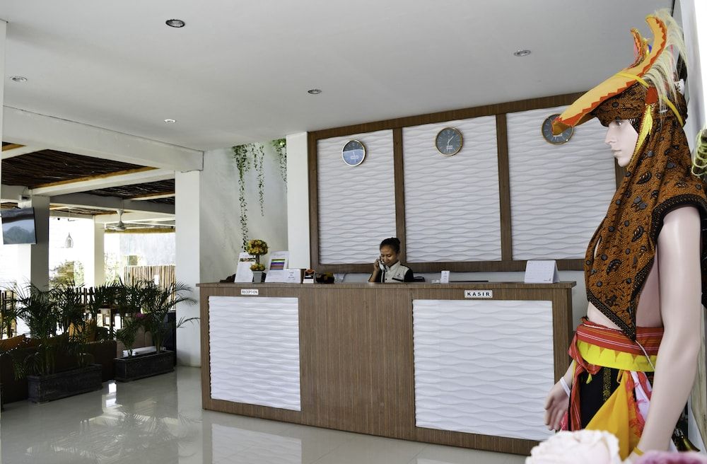 La Cecile Hotel and Cafe 3