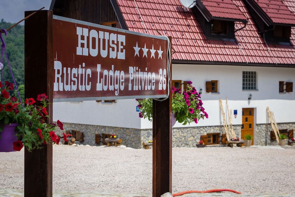 Rustic Lodge Plitvice 3