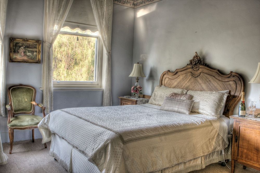 The Steampacket Inn 2