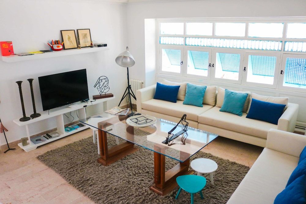 La Maison De L'artiste