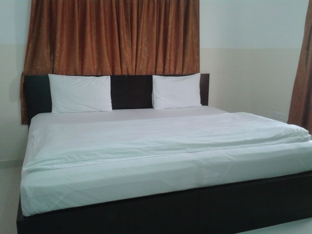 Al Basateen Hotel Apartment