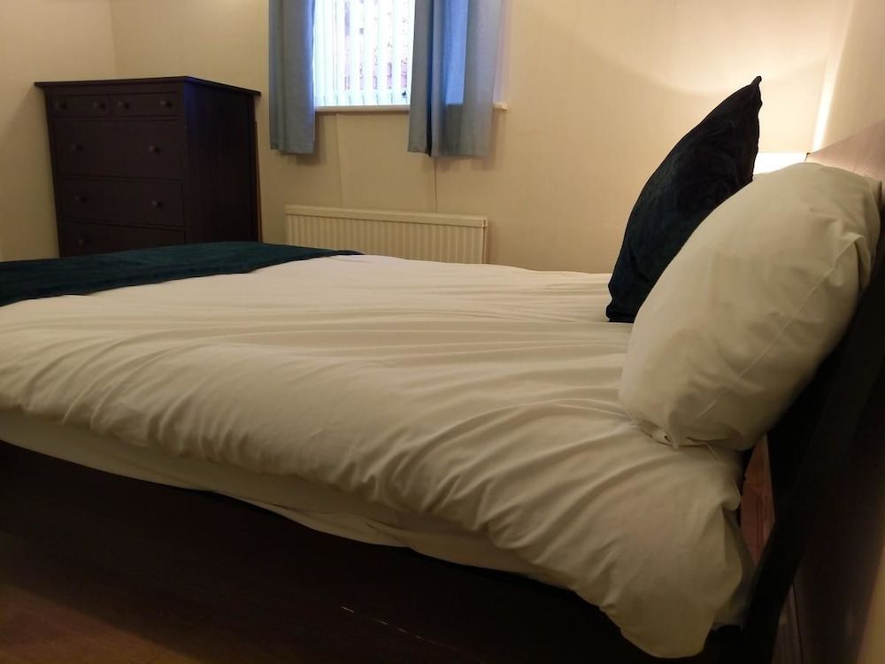 Jaylets Budget Leicester 3