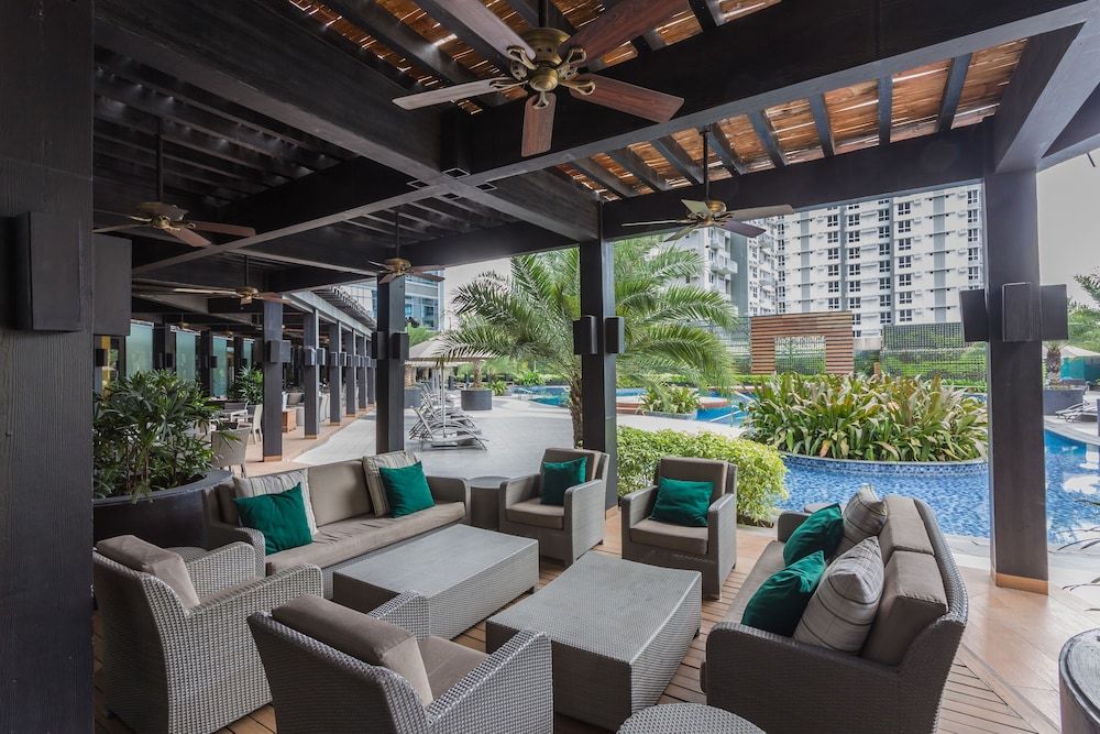 The Alpha Suites 1 The Alpha Suites 1