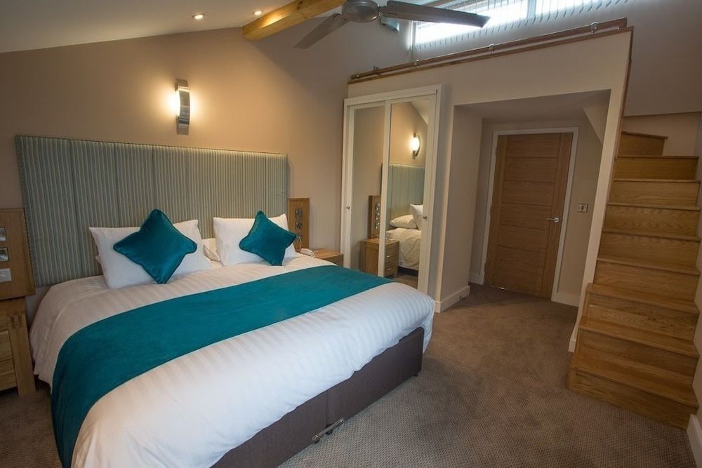 The Burton Hotel and Cloud Nine 2