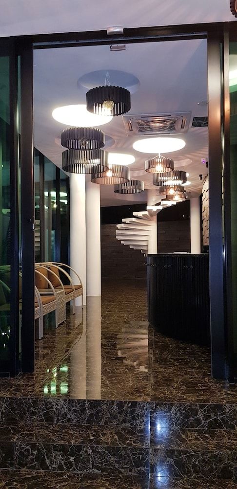 Hermitage Boutique House 2