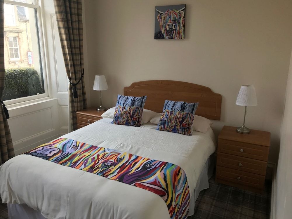 The Waverley Hotel 3