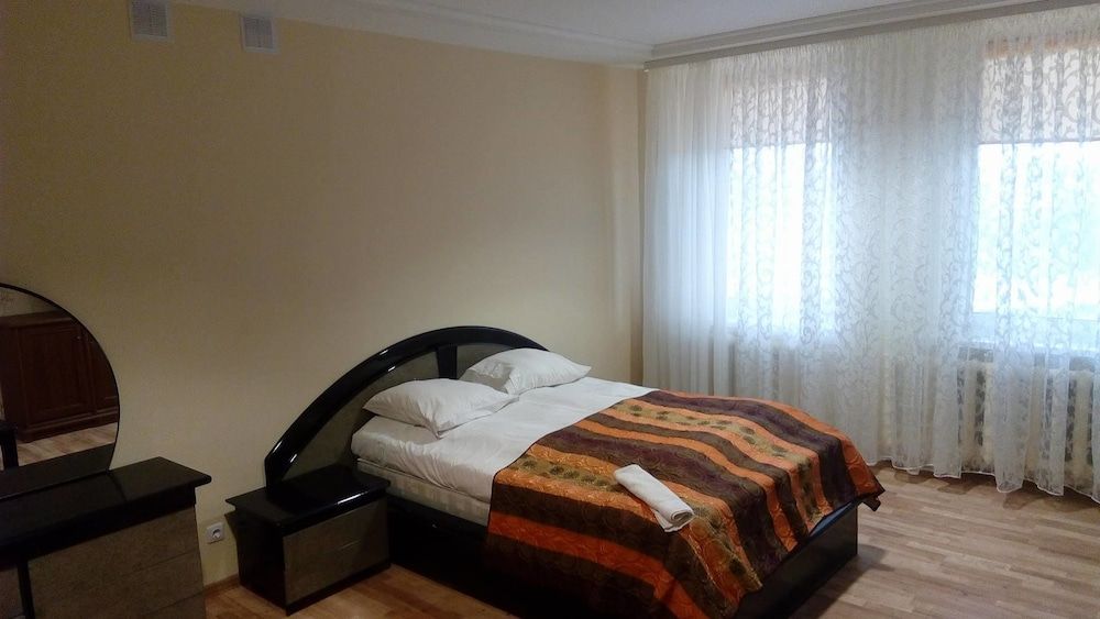 Viesbutis Vaivorykste 3