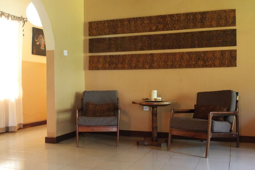 Worlds Collide Africa House 2