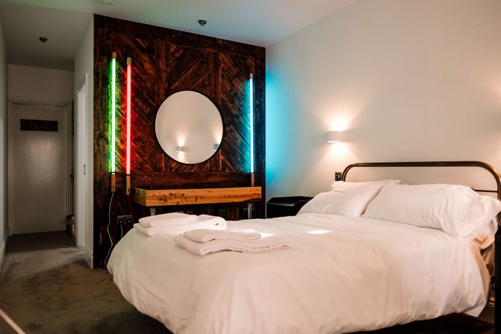 The Tens at Owen House Farm 2