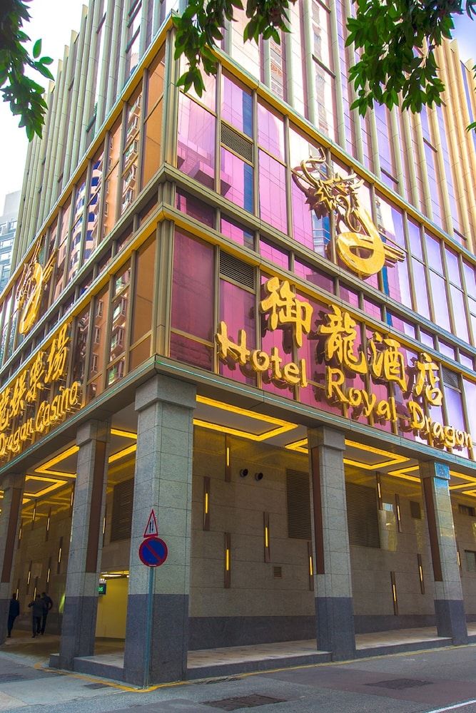 Royal Dragon Hotel 1