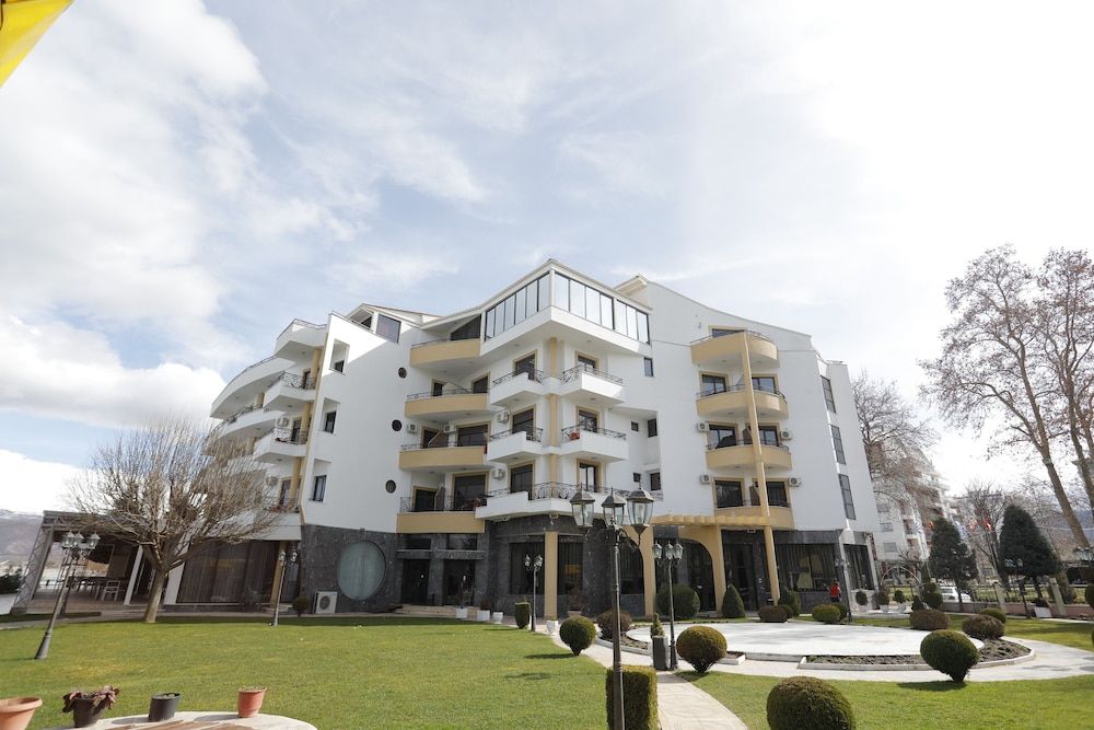 Hotel 1 Maji 4 estrelas em Pogradec