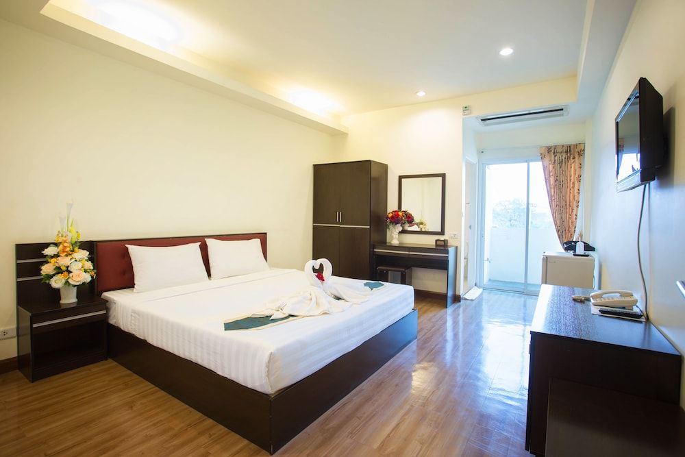 Tharakiree Place Hotel