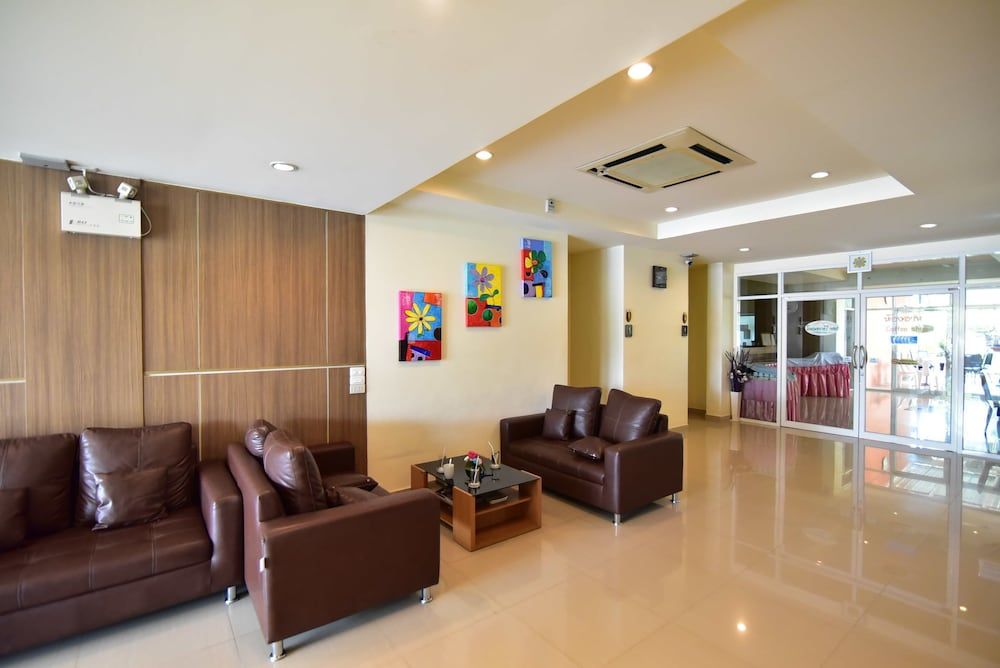 Tharakiree Place Hotel 3