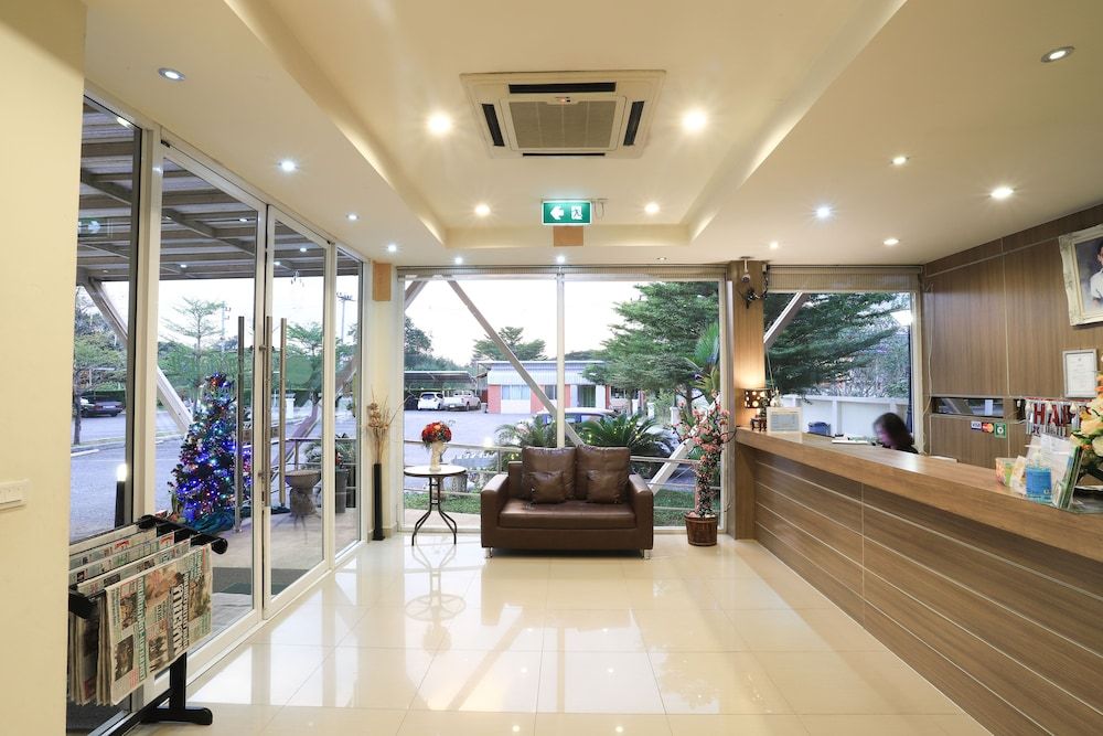 Tharakiree Place Hotel 2