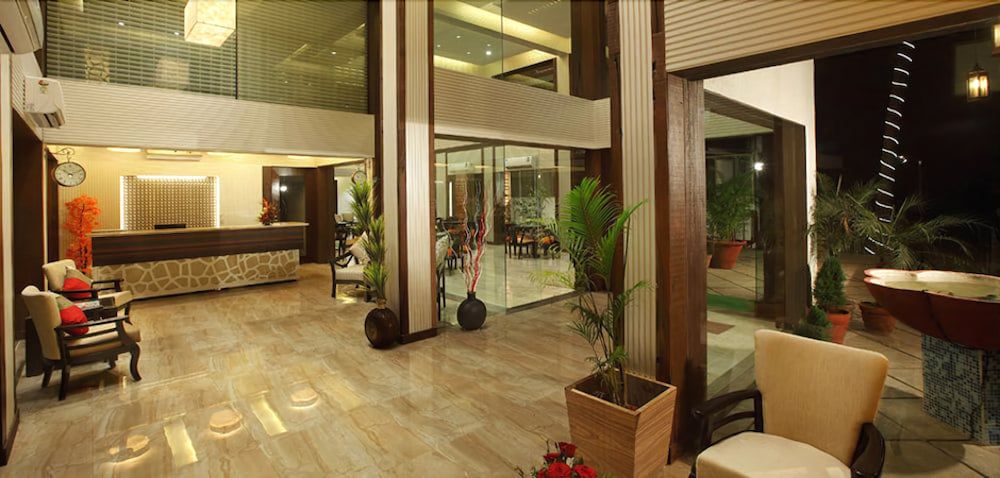 Red Fox Hotel, Morjim, Goa (By Lemon Tree Hotels) 2