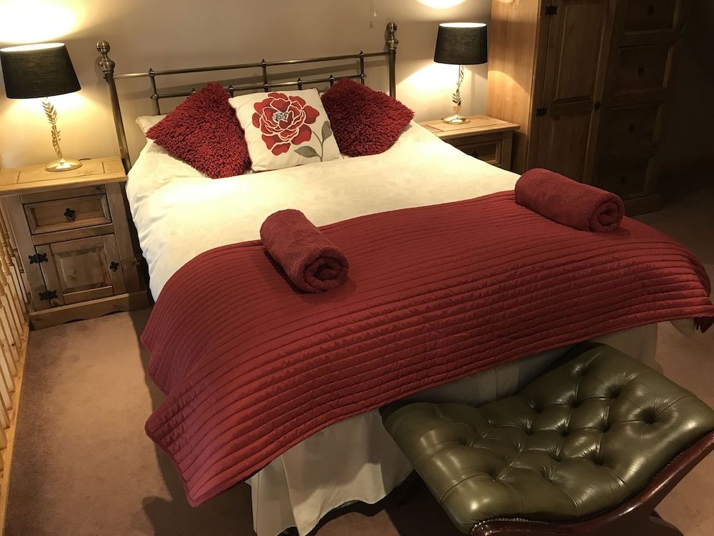 Setcops Farm Holiday Cottages 2