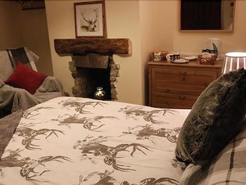 The Hollybush 2