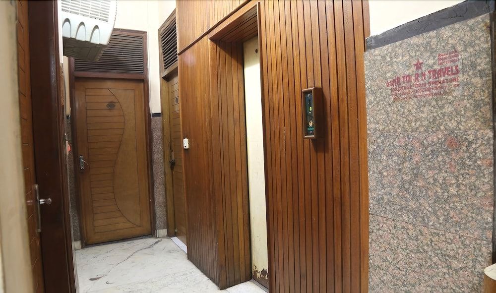 Hotel Delhi Regency 2