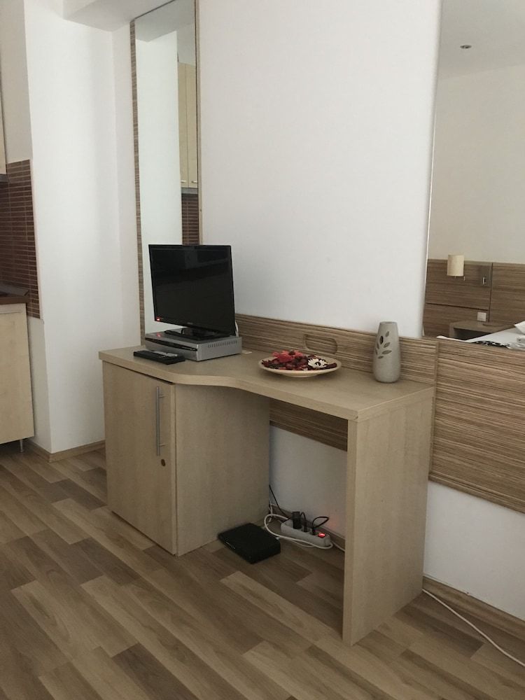 Platinum Rooms District 3 & 4 3