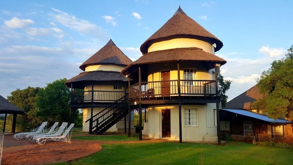 Smilin Thru Resort 1