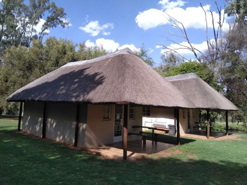 Smilin Thru Resort 2