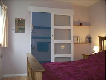 The Old Post Office Cottage 2