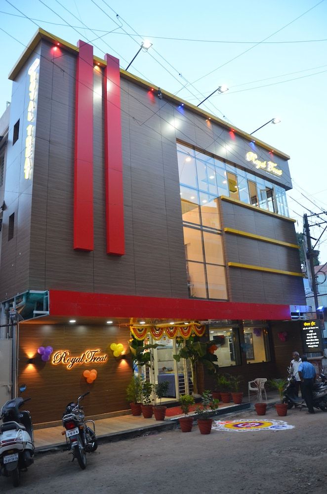 Hotel Royal Treat Kolahpur