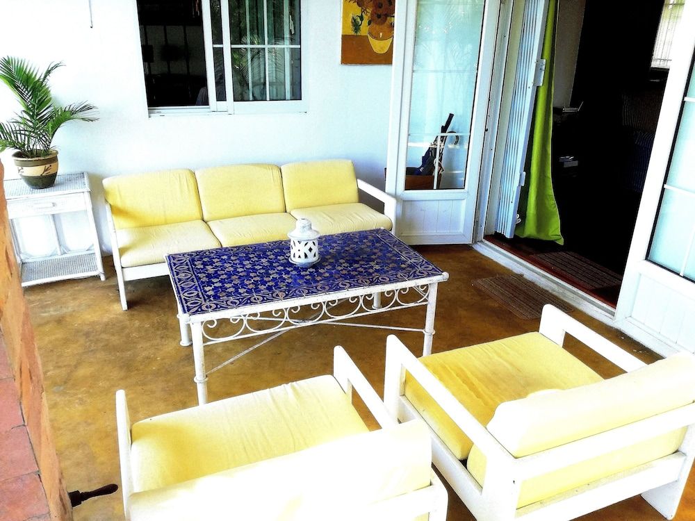 Bahama Breeze Beach Apartment B&B 3 Bahama Breeze Beach Apartment B&B 3