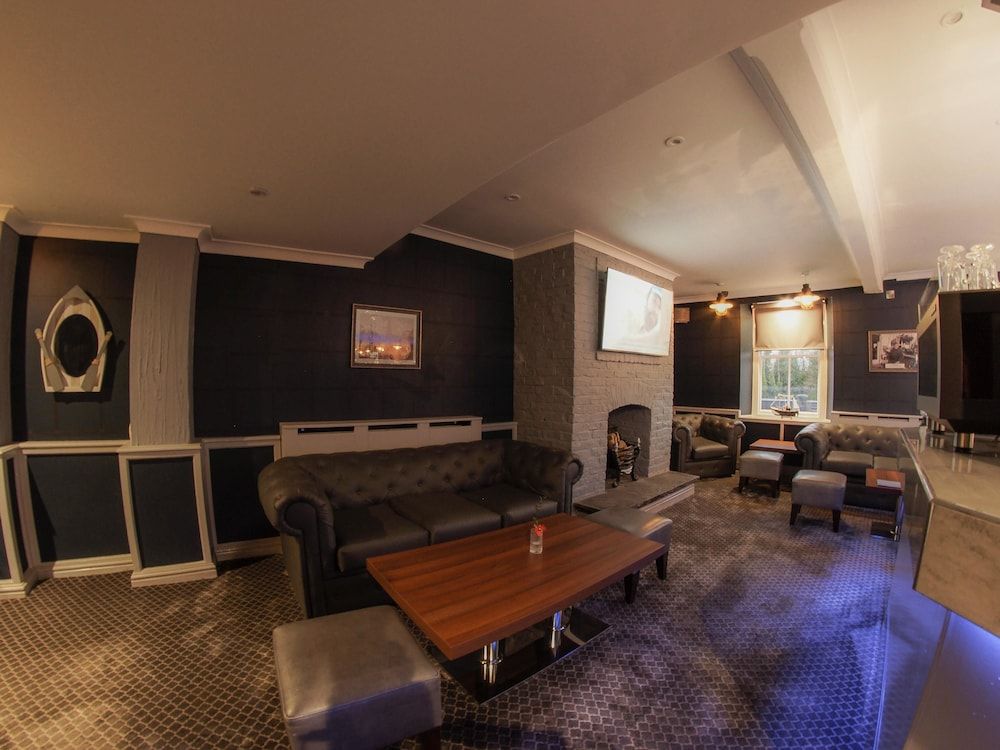 Quayside Hotel & Bar 2