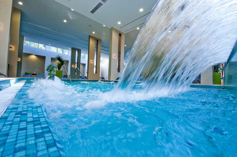 Abacus Business & Wellness Hotel 4 estrelas em Herceghalom