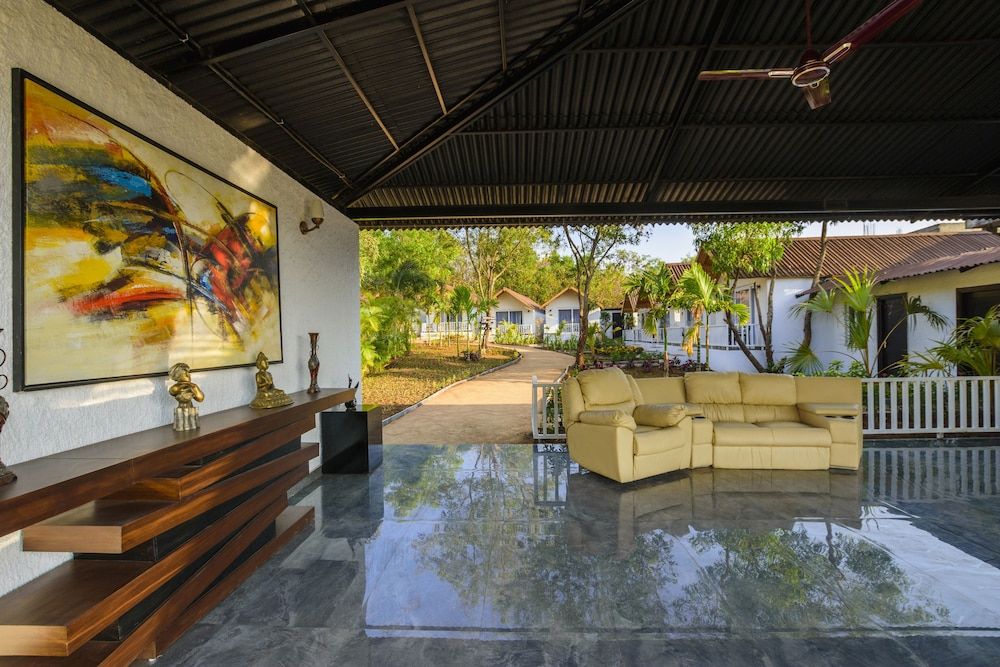 White woods Resort & Spa 3