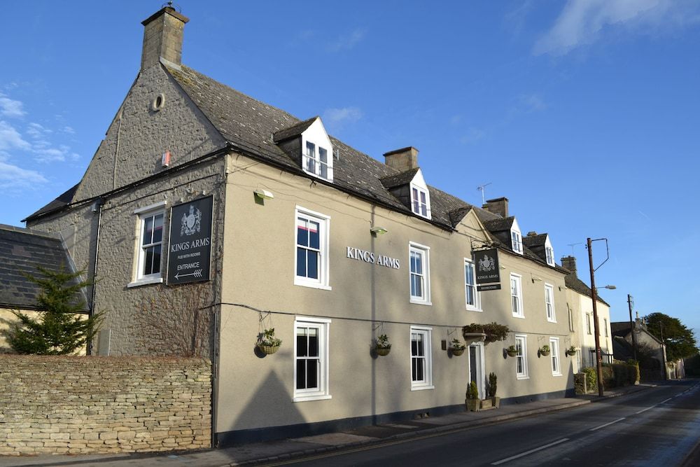The Kings Arms 4 estrelas em Didmarton
