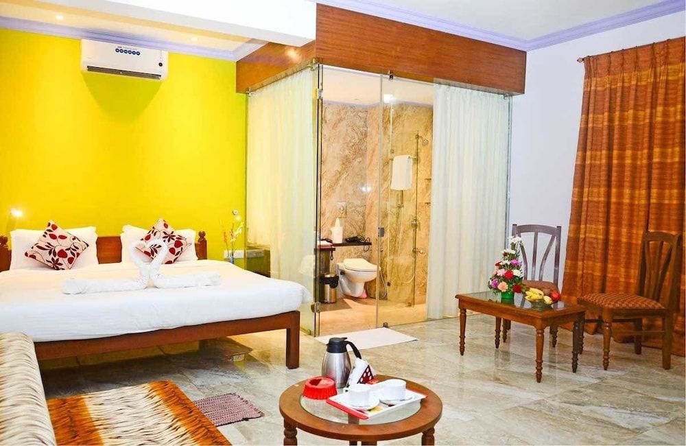 Larios Beach Holidays 3