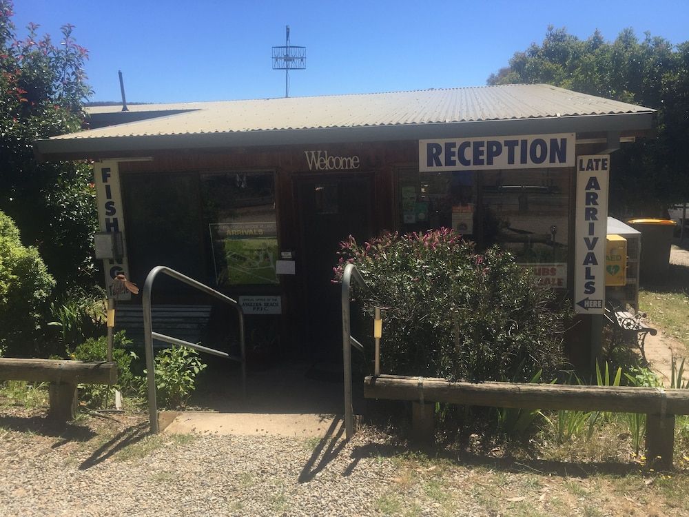 Anglers Reach Lakeside Village 2
