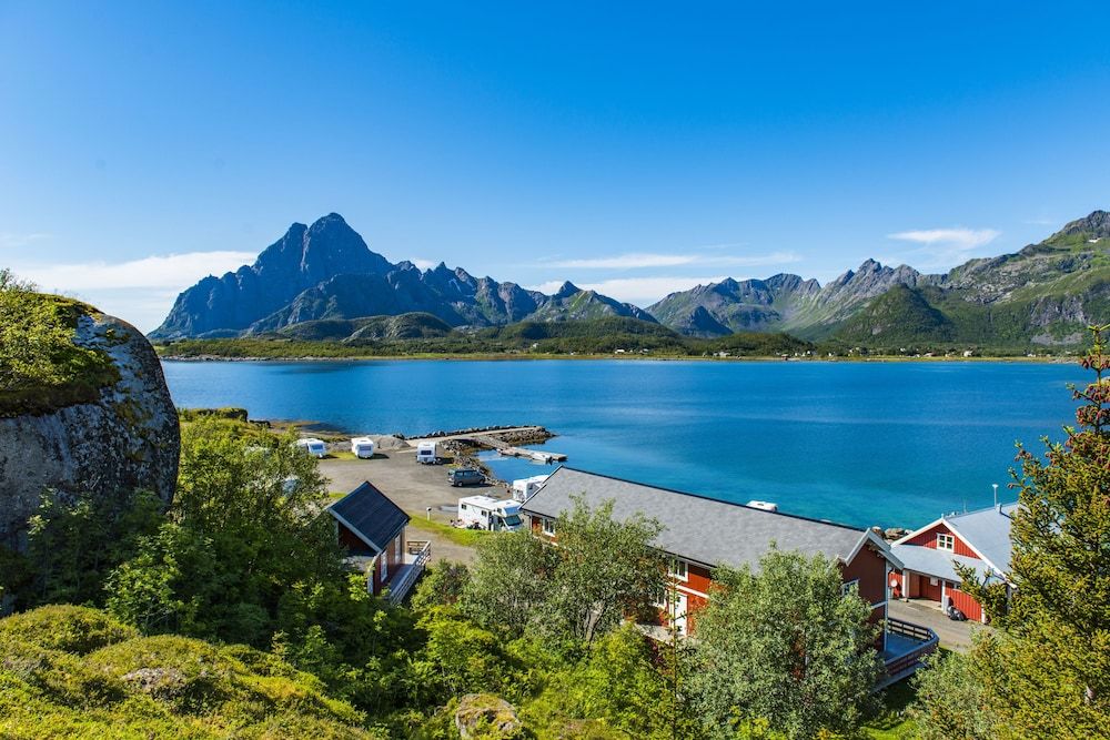 Sandvika Fjord & Sjøhus Camping