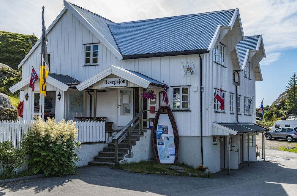 Sandvika Fjord & Sjøhus Camping 2