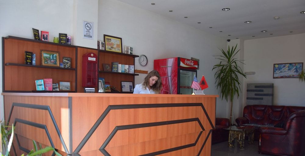 HOTEL DENIS 2