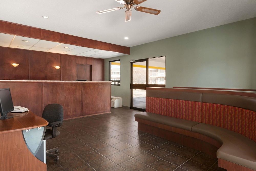 Travelodge by Wyndham Cranbrook 2