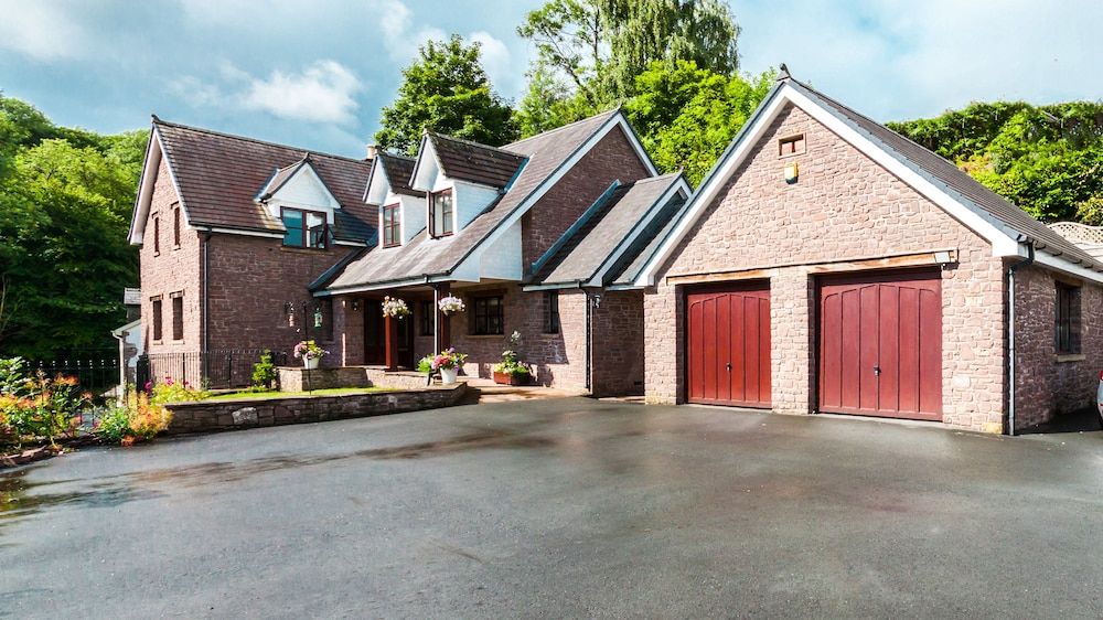 Mill-lodge Brecon Beacons