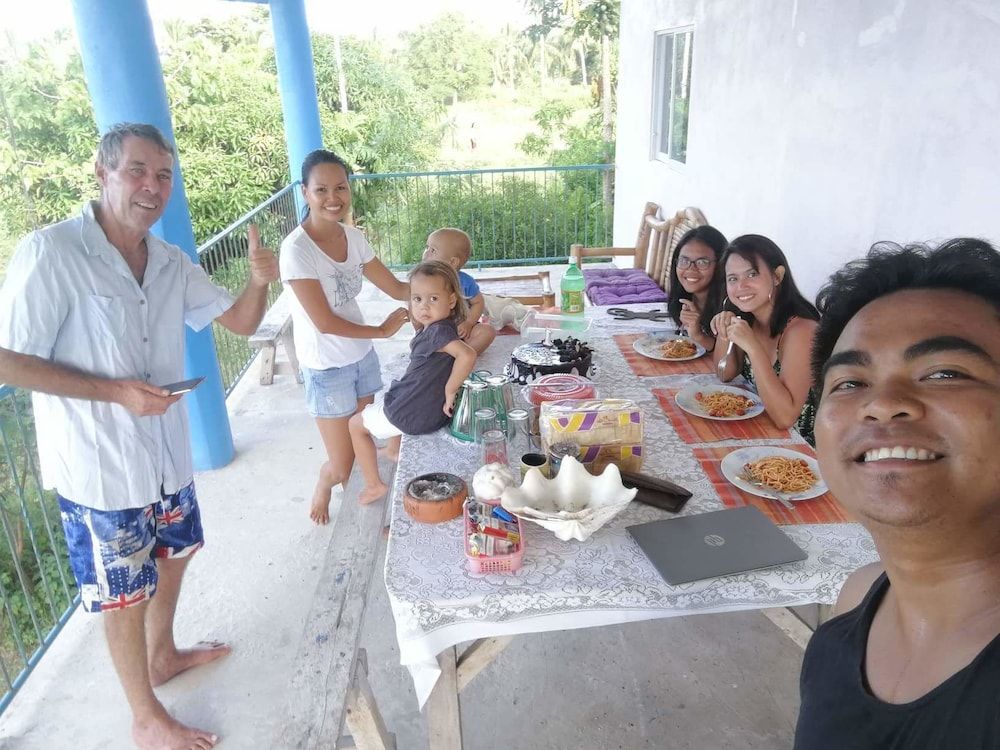 Mick & Kaye's B&B 3 Mick & Kaye's B&B 3