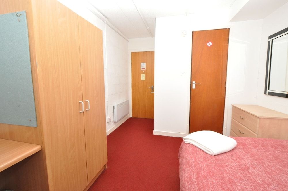 Waterfront Guest Accommodation 3