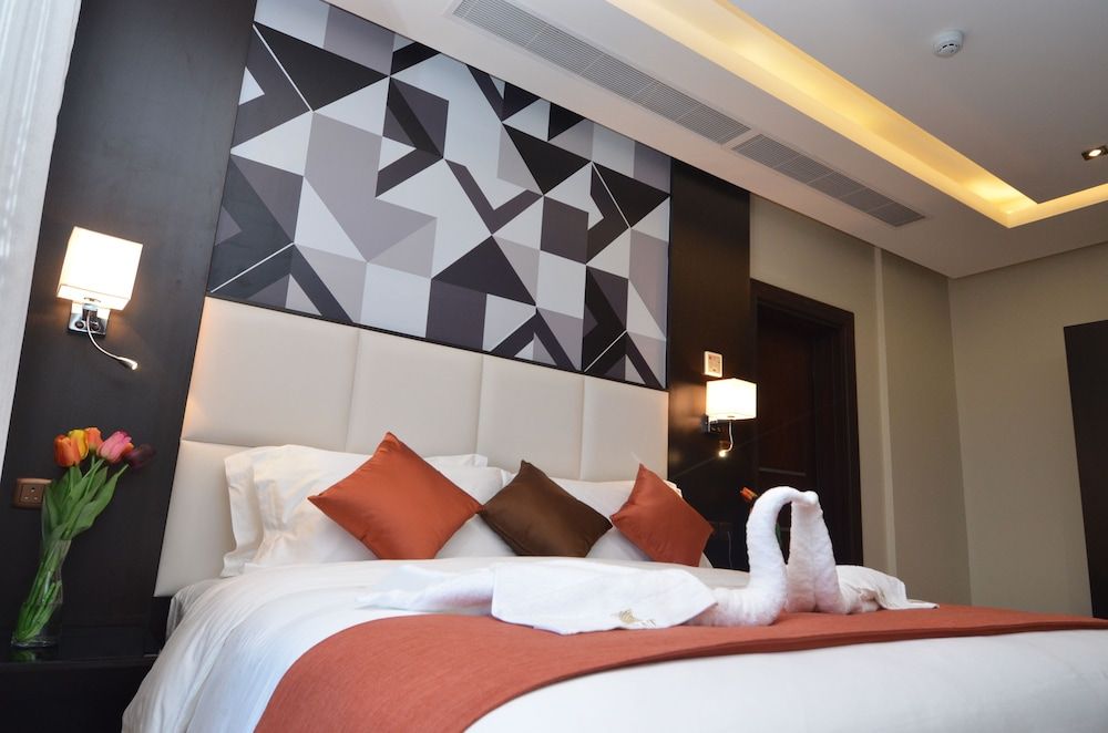 Bayat Suites By Cristal 3