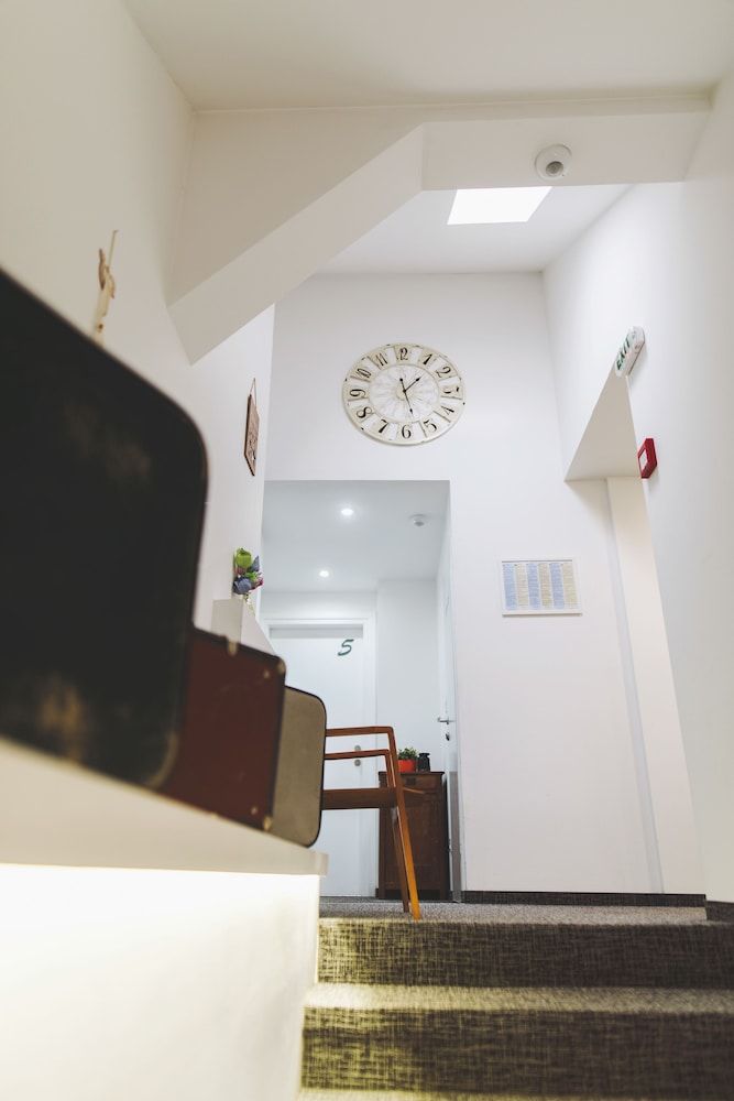 Tia Apartments and Rooms 3