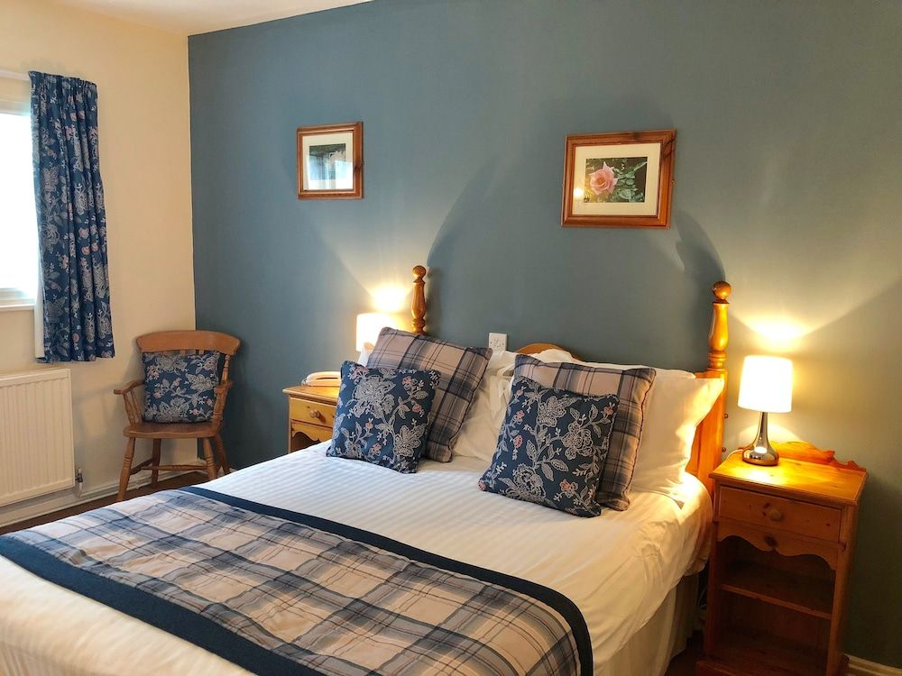 The Greyhound Inn & Hotel 3